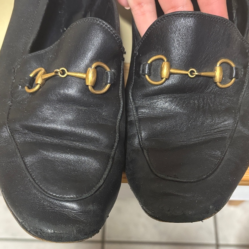 Gucci Black Leather Women's loafer with Horsebit size 9.5